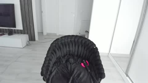 Ariana online show from March 12, 2026, 7:25 am