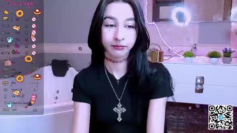 Snapshot of melissasparrow chatting on May 4, 2026, 1:23 am Mellisa online show from May 4, 2026, 1:23 am