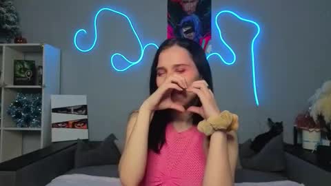 mellhyees online show from February 7, 2026, 5:27 pm