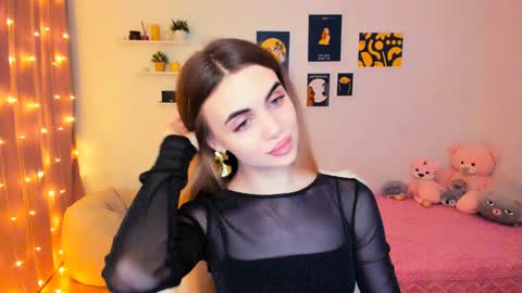 Tessa online show from January 31, 2025, 8:22 pm