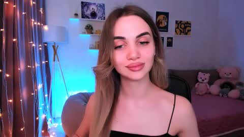 Tessa online show from March 12, 2025, 12:42 am