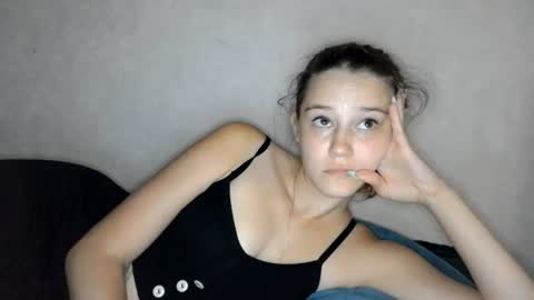 Snapshot of mellisamaxwell chatting on August 6, 2026, 5:37 pm Mellisa online show from August 6, 2026, 5:37 pm