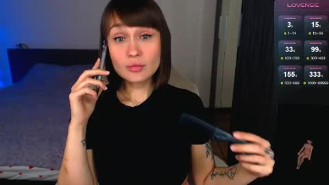 Snapshot of mellovell chatting on May 12, 2026, 10:07 pm Mel online show from May 12, 2026, 10:07 pm