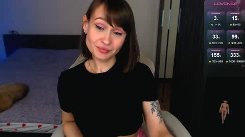 Snapshot of mellovell chatting on May 27, 2026, 1:57 am Mel online show from May 27, 2026, 1:57 am
