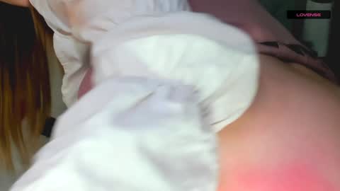 Snapshot of melmooon chatting on December 30, 2024, 6:27 pm MelMooon online show from December 30, 2024, 6:27 pm