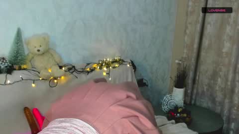 Snapshot of melmooon chatting on January 2, 2025, 6:34 pm MelMooon online show from January 2, 2025, 6:34 pm