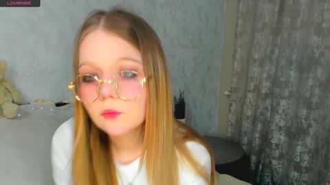 Snapshot of melmooon chatting on January 29, 2025, 4:52 pm MelMooon online show from January 29, 2025, 4:52 pm