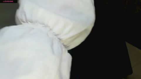 Snapshot of melmooon chatting on February 1, 2025, 1:09 pm MelMooon online show from February 1, 2025, 1:09 pm