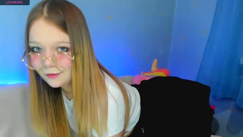 Snapshot of melmooon chatting on February 8, 2025, 2:49 pm MelMooon online show from February 8, 2025, 2:49 pm