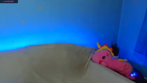 Snapshot of melmooon chatting on February 13, 2025, 8:24 pm MelMooon online show from February 13, 2025, 8:24 pm