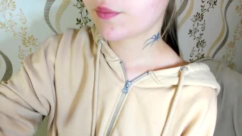 Snapshot of melmooon chatting on September 28, 2025, 6:46 pm MelMooon online show from September 28, 2025, 6:46 pm