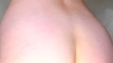 MelMooon online show from July 4, 2026, 10:05 pm
