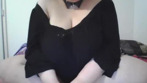 melobigboobs online show from January 6, 2025, 9:22 pm