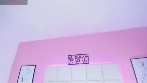 MELODDY PARKERR online show from April 6, 2026, 4:46 am