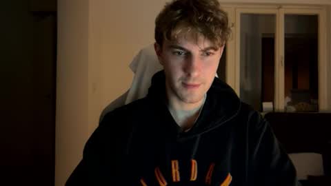 Melodicass online show from February 2, 2025, 2:48 am