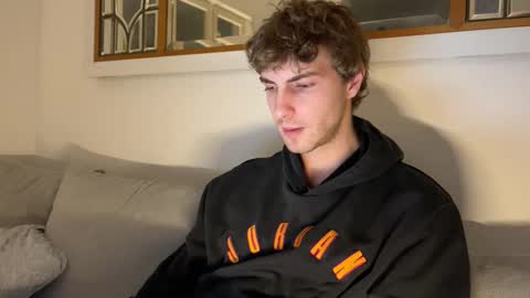 Melodicass online show from February 4, 2026, 8:47 pm