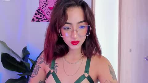 Melodie Roy 999 online show from February 12, 2025, 5:05 pm