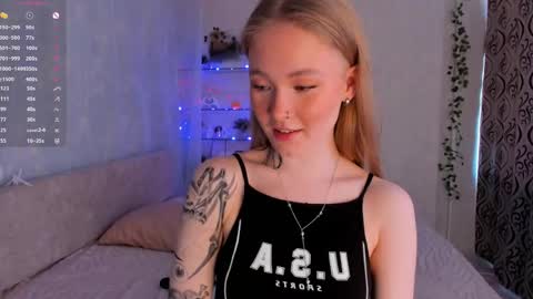 Snapshot of melodievejar chatting on April 30, 2026, 4:30 am melodievejar online show from April 30, 2026, 4:30 am