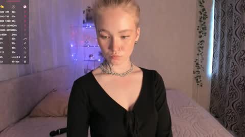 Snapshot of melodievejar chatting on May 22, 2026, 2:12 pm melodievejar online show from May 22, 2026, 2:12 pm