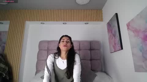 Snapshot of melodiroux_ chatting on June 21, 2026, 1:13 pm Melodi online show from June 21, 2026, 1:13 pm