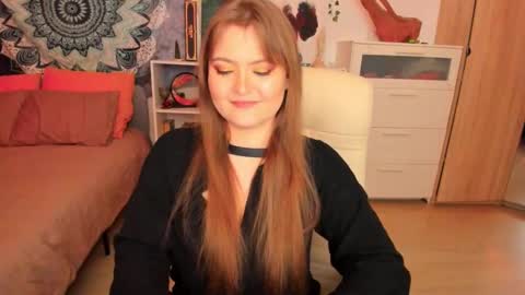 Snapshot of melody_hanna chatting on December 19, 2024, 2:46 pm Melody Hanna online show from December 19, 2024, 2:46 pm