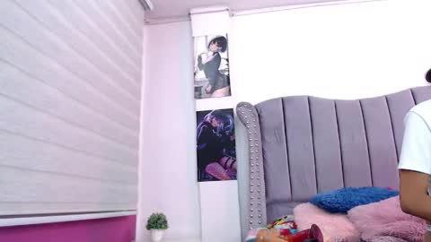 melody online show from April 18, 2026, 7:40 pm