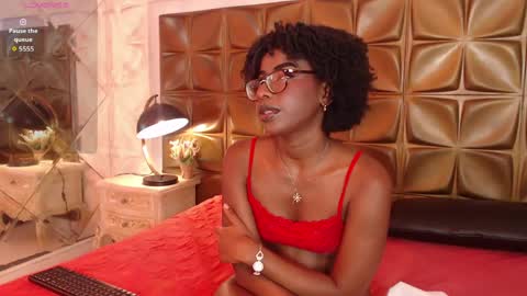 Snapshot of melodyblazze chatting on May 23, 2026, 10:25 pm online show from May 23, 2026, 10:25 pm