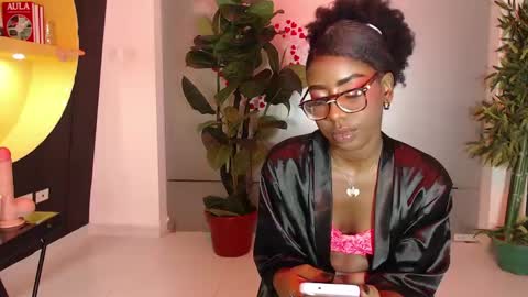 Snapshot of melodyblazze chatting on May 30, 2026, 12:19 am online show from May 30, 2026, 12:19 am