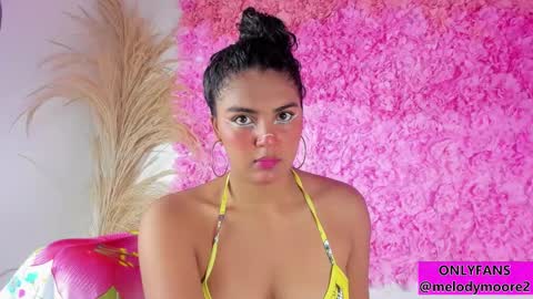 Melody online show from November 3, 2025, 10:21 pm