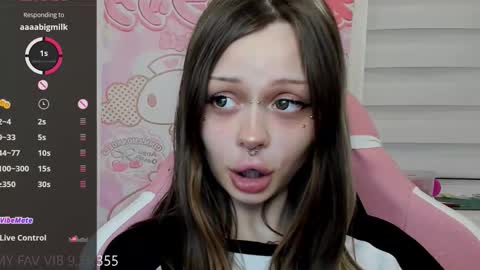 Snapshot of melonipinkbb chatting on February 27, 2026, 11:54 am MELONI online show from February 27, 2026, 11:54 am