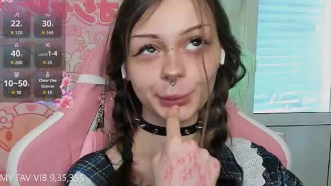 Snapshot of melonipinkbb chatting on March 9, 2026, 8:18 am MELONI online show from March 9, 2026, 8:18 am