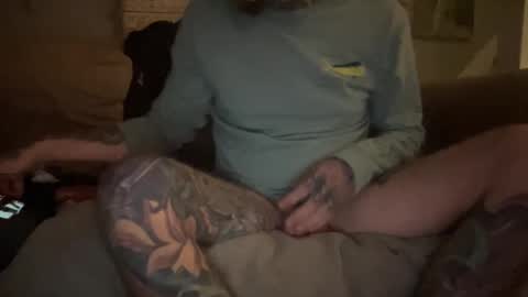 Snapshot of melt13 chatting on January 1, 2025, 5:43 am melt13 online show from January 1, 2025, 5:43 am