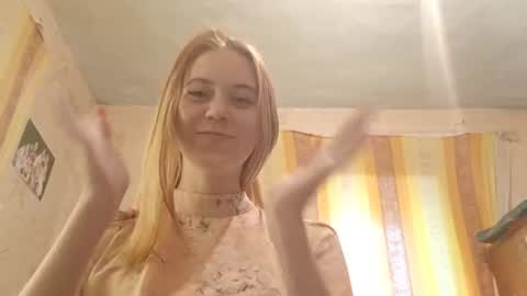 Snapshot of melvinadelliveneri chatting on August 9, 2026, 10:53 am Lia online show from August 9, 2026, 10:53 am