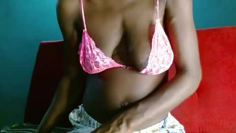 mely online show from January 11, 2026, 4:50 am