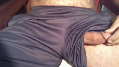 Mimis man online show from October 9, 2025, 5:55 pm