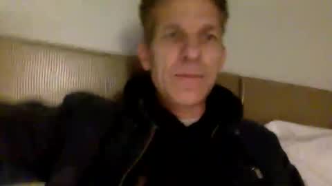 Snapshot of men2024again chatting on November 11, 2025, 3:39 am Andres online show from November 11, 2025, 3:39 am