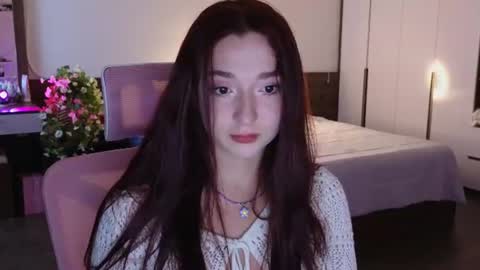 Snapshot of mencialo chatting on June 18, 2026, 8:47 am Mencialo online show from June 18, 2026, 8:47 am