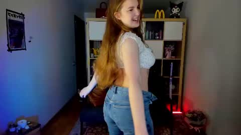 Snapshot of meow_k1tty chatting on June 24, 2026, 6:23 am Flora Next stream November 17th at 6 GMT online show from June 24, 2026, 6:23 am