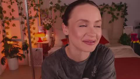 Snapshot of meow_nancy chatting on July 10, 2026, 5:34 am Heeyyooo Im Nans Subscribe to me I will be glad online show from July 10, 2026, 5:34 am