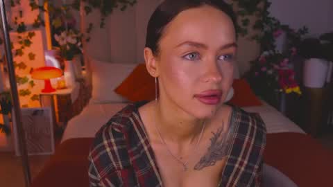 Snapshot of meow_nancy chatting on July 21, 2026, 5:43 am Heeyyooo Im Nans Subscribe to me I will be glad online show from July 21, 2026, 5:43 am