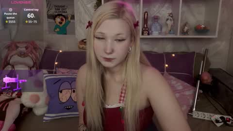 MeowkaKitty online show from January 12, 2026, 1:44 am