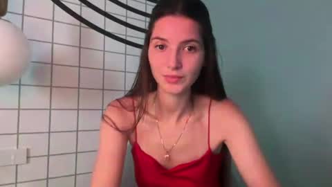 Snapshot of meralynn chatting on June 20, 2026, 9:23 am LEVA online show from June 20, 2026, 9:23 am
