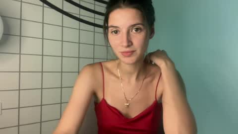 Snapshot of meralynn chatting on June 23, 2026, 2:37 pm LEVA online show from June 23, 2026, 2:37 pm