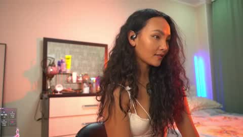 Snapshot of mercedesss_8 chatting on December 18, 2025, 11:38 am Next show on 03 Dec online show from December 18, 2025, 11:38 am