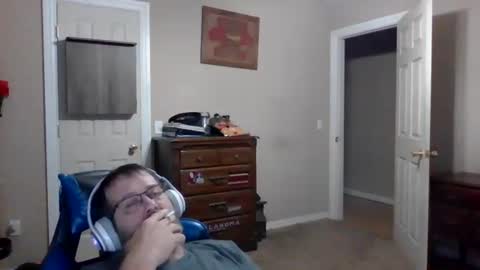 mercer1977 online show from December 13, 2025, 8:04 pm