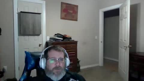 mercer1977 online show from February 8, 2026, 4:05 am