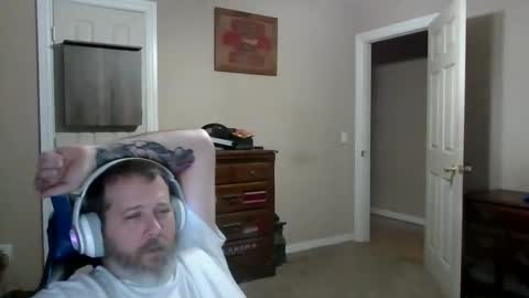 mercer1977 online show from April 6, 2026, 12:39 pm