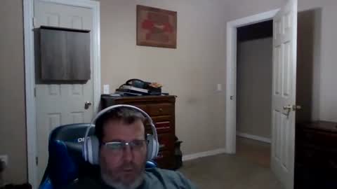 mercer1977 online show from April 19, 2026, 12:15 pm