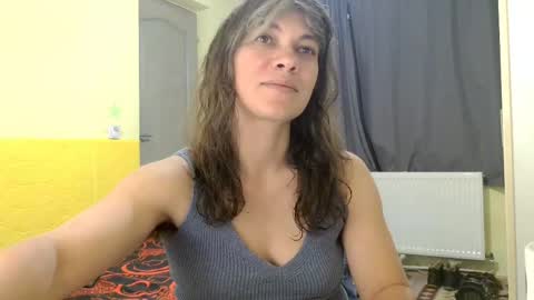 Snapshot of merciylove chatting on April 30, 2026, 1:17 pm Miss Helena online show from April 30, 2026, 1:17 pm