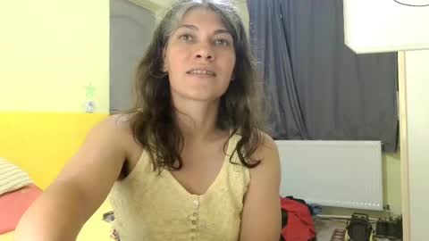 Snapshot of merciylove chatting on May 20, 2026, 6:25 pm Miss Helena online show from May 20, 2026, 6:25 pm